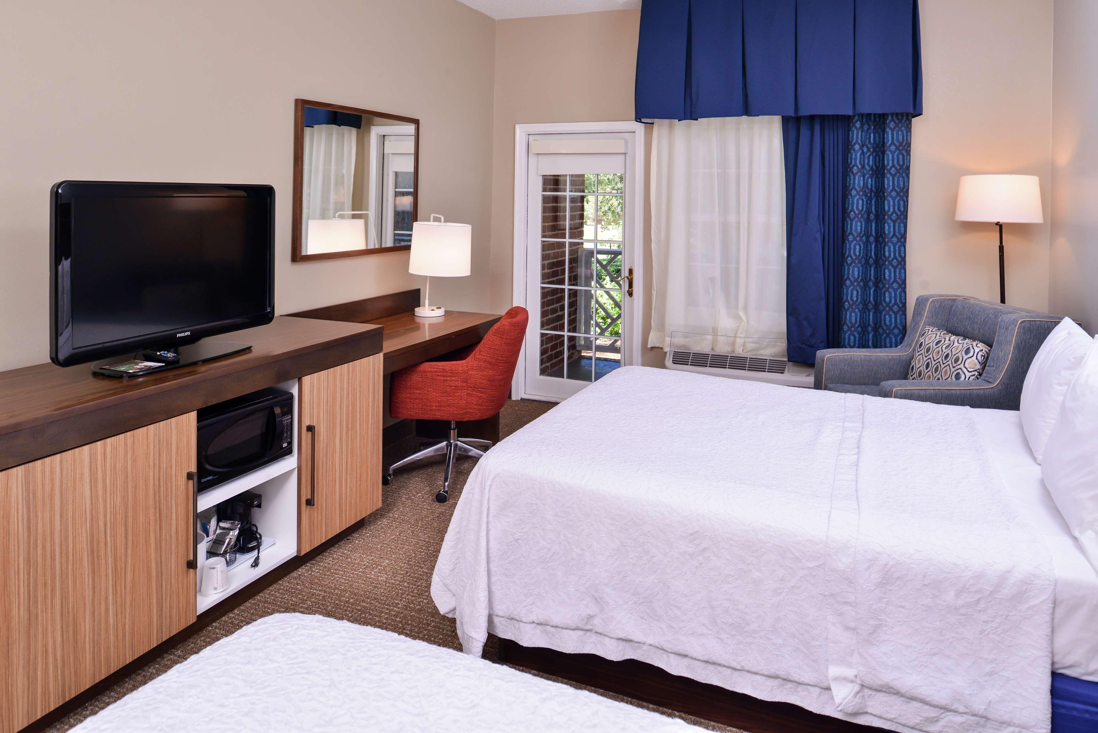 Hampton Historic Area Hotel 3*