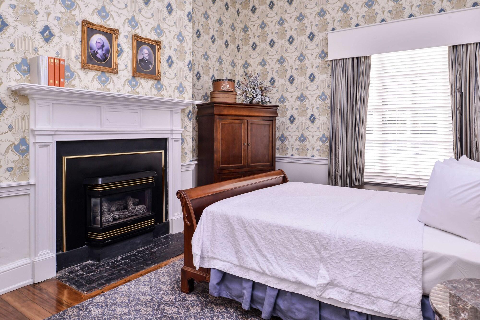Hotel Hampton Historic Area 3*